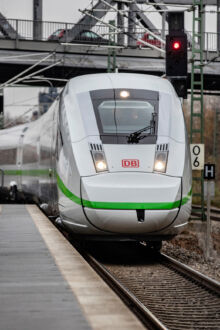 ICE 4 in "Das ist grün" Optik (2018), Quelle: Deutsche Bahn AG, Foto: Pablo Castagnola