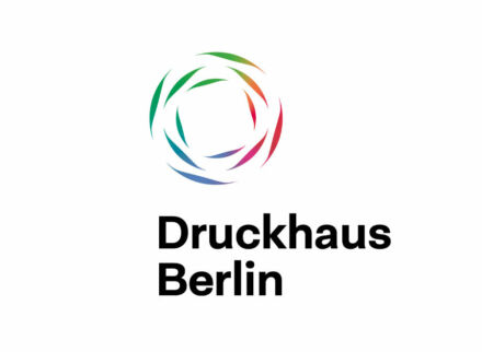 Druckhaus Berlin Logo (hoch), Quelle: Druckhaus Berlin