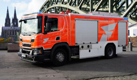 Feuerwehr Köln - Fahrzeug mit neuem Logo, Quelle: Stadt Köln